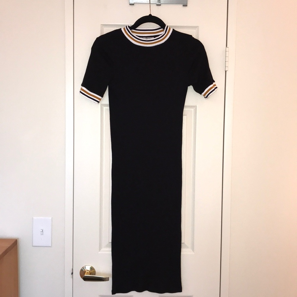 Ribbed midi dress by Zara